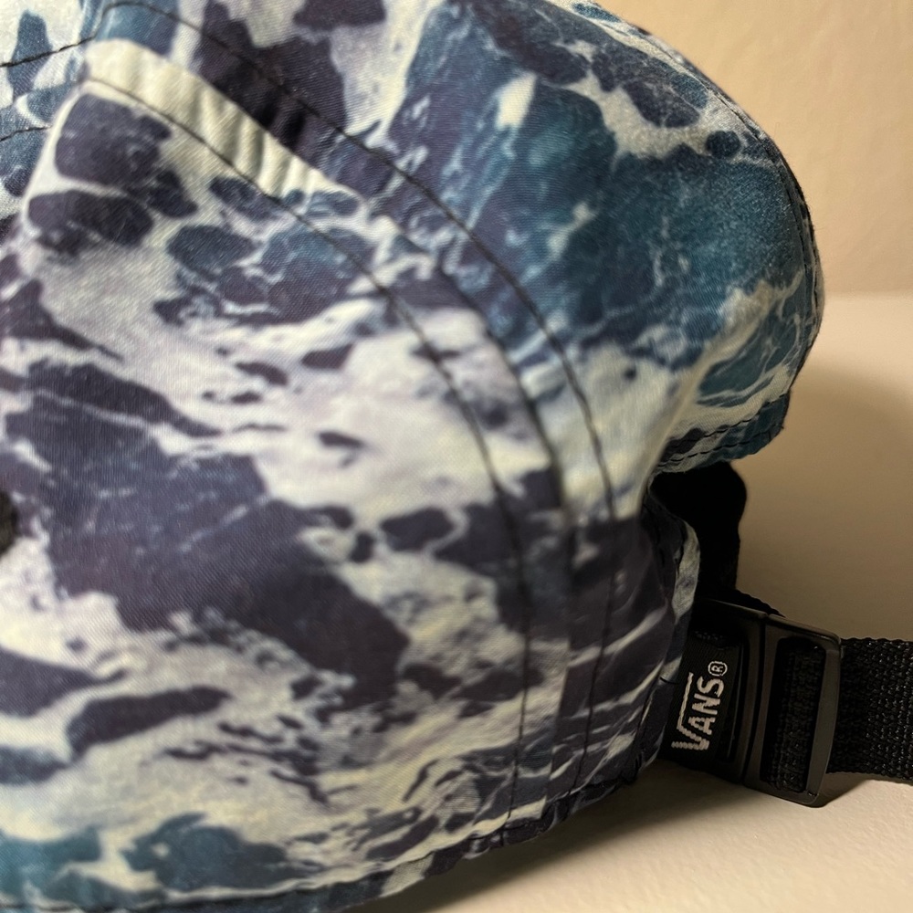 Vans hat - Picture 3 of 3